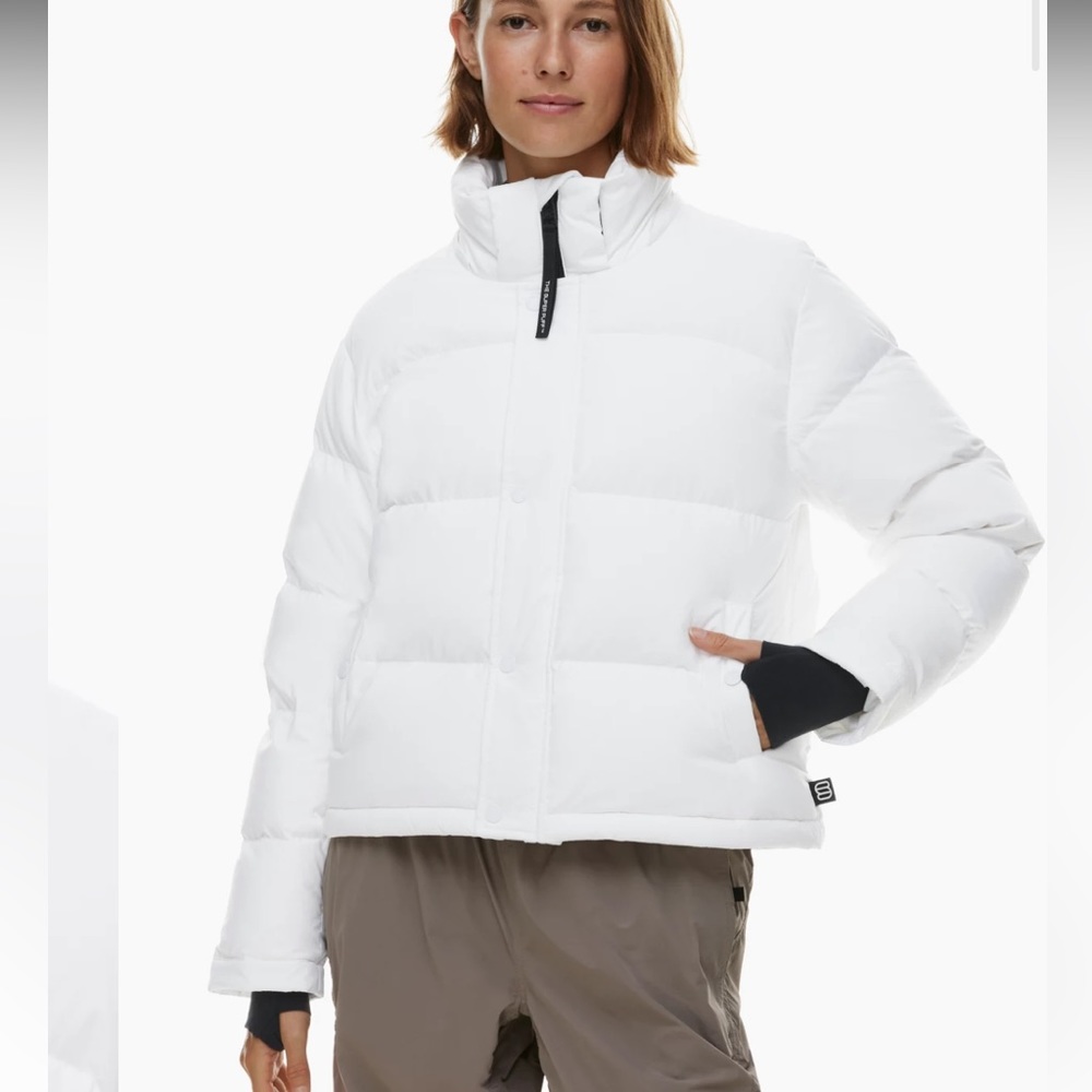 Aritzia Superpuff White Shortie